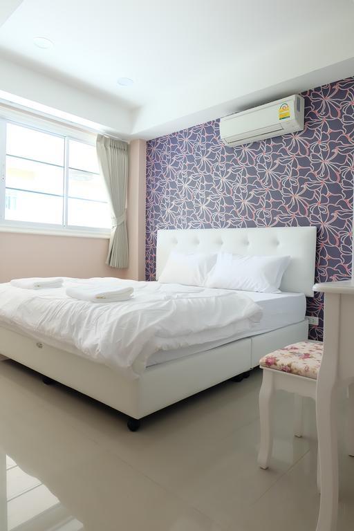 Aree Art Residence Bangkok Bagian luar foto