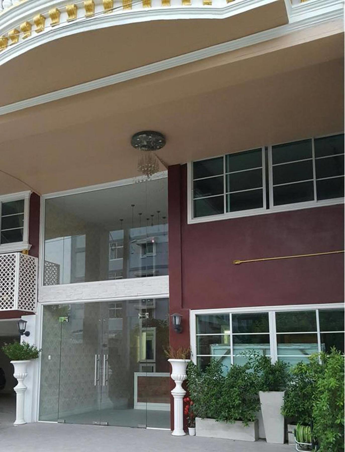 Aree Art Residence Bangkok Bagian luar foto